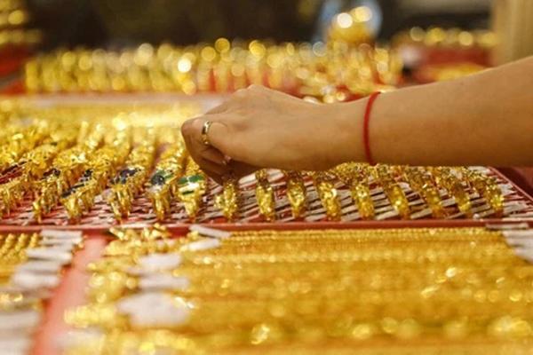 Sốc: Giá vàng trong nước cắm đầu giảm 2 triệu đồng/lượng-2