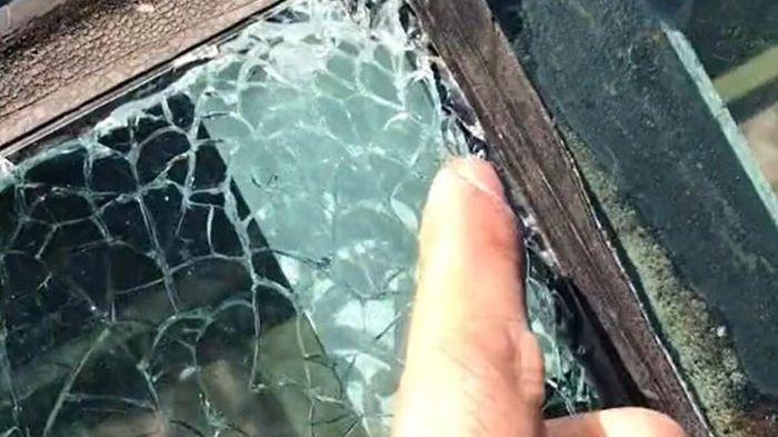 Clip: Đã thay xong tấm kính nghi nứt ở cầu kính cao nhất Việt Nam-3