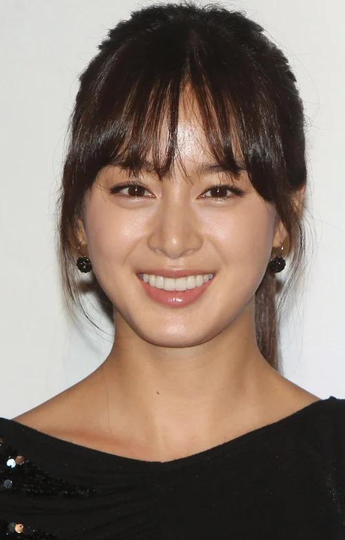 Sao Hàn để tóc mái thưa: Song Hye Kyo, Kim Tae Hee thăng hạng nhan sắc-5