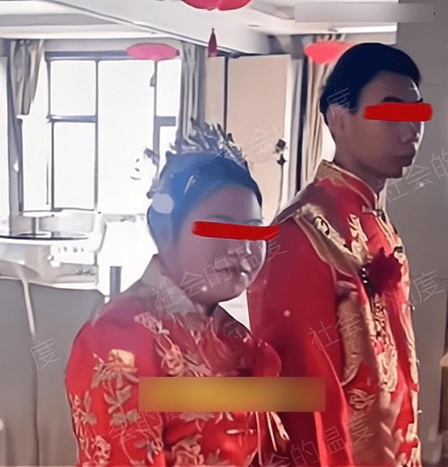 Đám cưới gây tranh cãi của cặp đôi thiểu năng trí tuệ-1