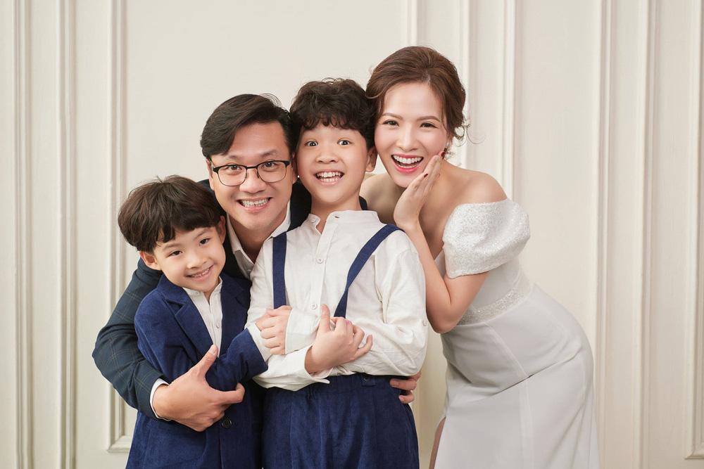 Đan Lê tuổi 39: 1 lần đò vẫn lấy được chồng giàu - đẹp - quyền lực-4