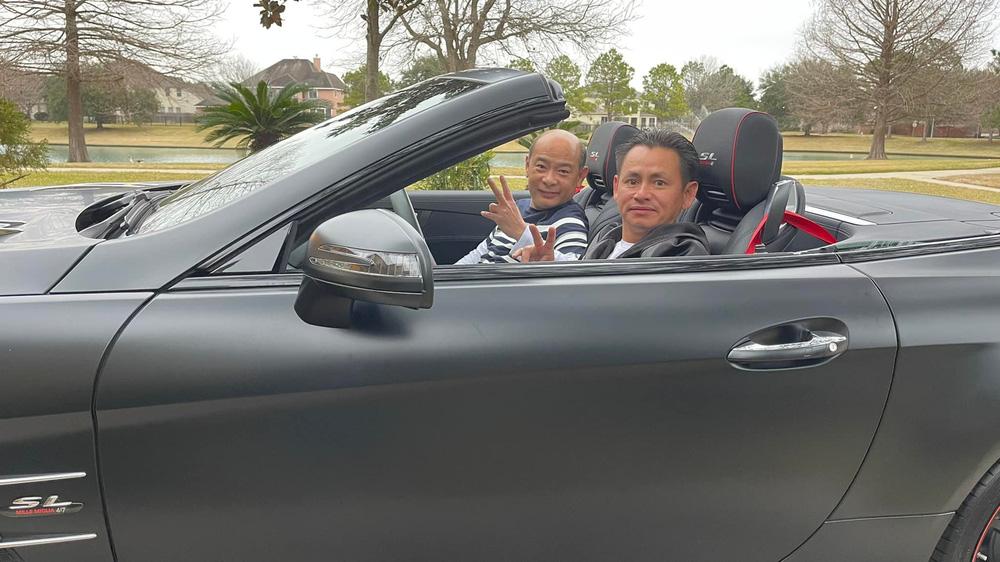 Tỷ phú gốc Việt Johnny Đặng chơi sốc, khoe giàu có hiếm ai bằng-1