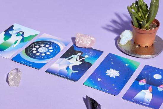 Bói bài Tarot thứ 6 ngày 25/2/2021: Có quà bất ngờ
