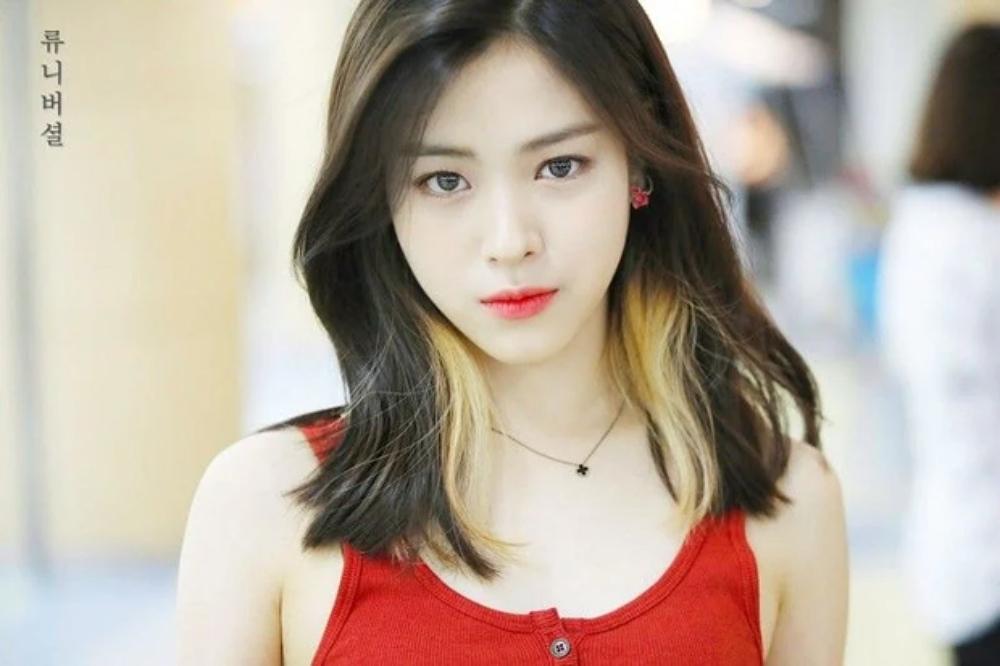 9 idol được tuyển dụng kỳ lạ: Dùng bánh mỳ, màu sắc để chiêu dụ-5