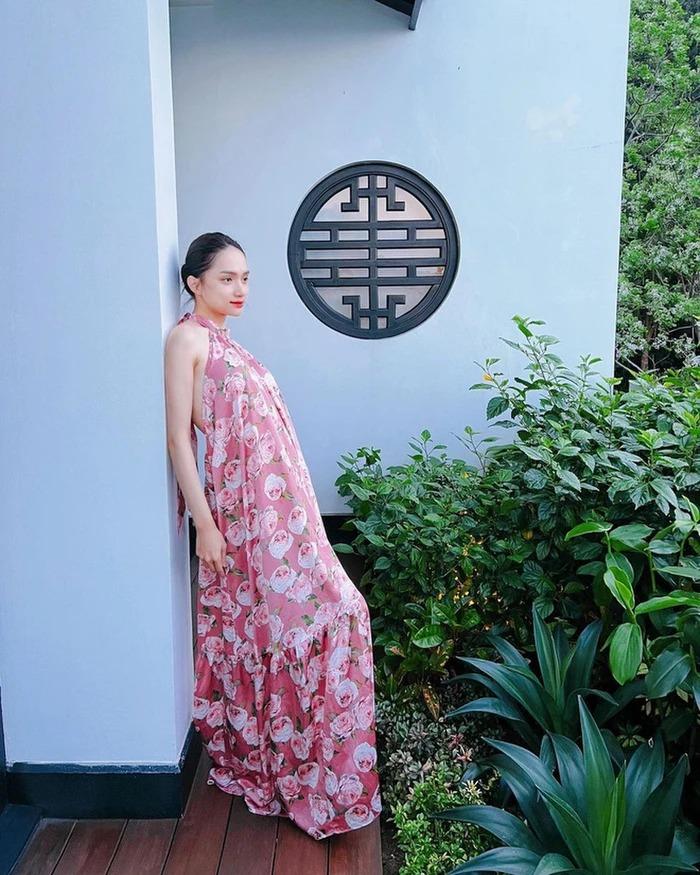 Vòng eo 54 của Hương Giang hoá lùm xùm vì cách tạo dáng tai hại-2