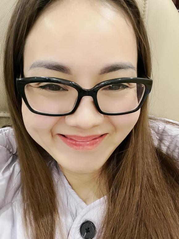 Vừa được khen giống Son Ye Jin, vợ trẻ Công Lý lộ mặt tròn quay-3