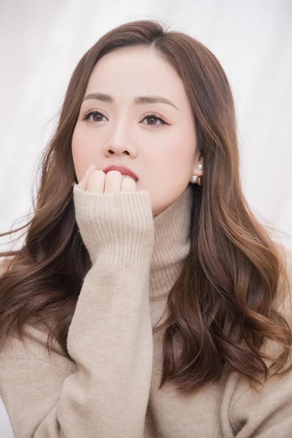 Vừa được khen giống Son Ye Jin, vợ trẻ Công Lý lộ mặt tròn quay-7