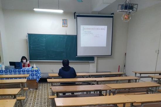 Chỉ 1 học sinh đến lớp, dạy trực tiếp để làm gì?