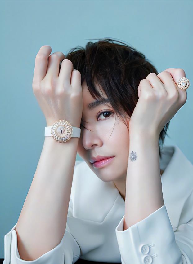 Lâm Tâm Như cắt phăng mái tóc dài, trông như người lạ-1