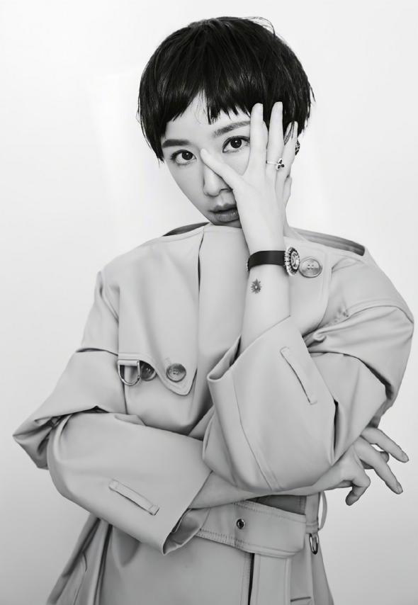 Lâm Tâm Như cắt phăng mái tóc dài, trông như người lạ-5