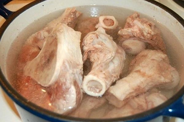 Muốn nồi nước dùng trong vắt, hãy tránh 3 sai lầm nghiêm trọng-3