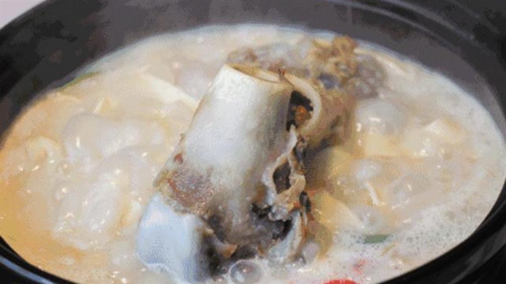 Muốn nồi nước dùng trong vắt, hãy tránh 3 sai lầm nghiêm trọng-4