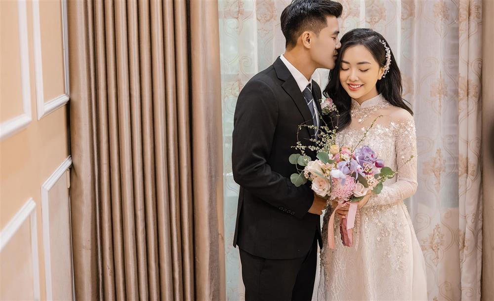 Ngày thứ 3 làm dâu, vợ Đức Chinh đã phải rơi nước mắt-2