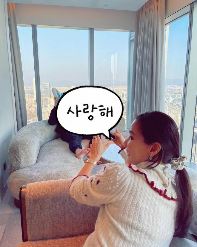 Sinh nhật con, Jang Dong Gun không ló mặt vì scandal săn gái-1