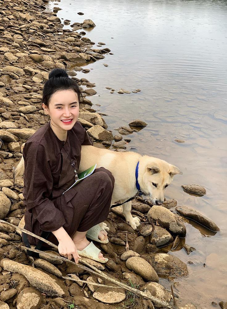 Em gái ruột tai tiếng, bị gắn mác gái hư của Angela Phương Trinh giờ ra sao?-3