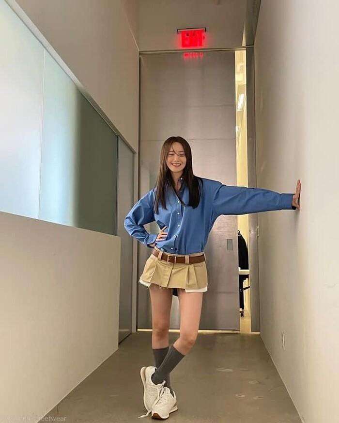 Dàn celeb Âu Á thi nhau diện váy ngắn cũn cỡn 1 gang tay, cạp trễ như lộ hàng đến nơi-5