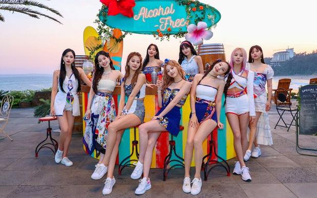 Tình trạng gần đây của Kpop: BTS hay IU đều gây thất vọng, Gen 4 lại càng thảm hoạ?-6