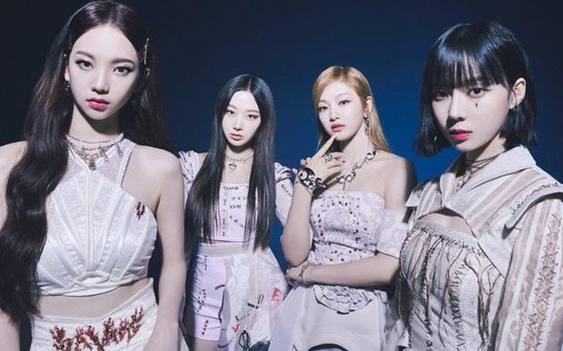 Tình trạng gần đây của Kpop: BTS hay IU đều gây thất vọng, Gen 4 lại càng thảm hoạ?-12