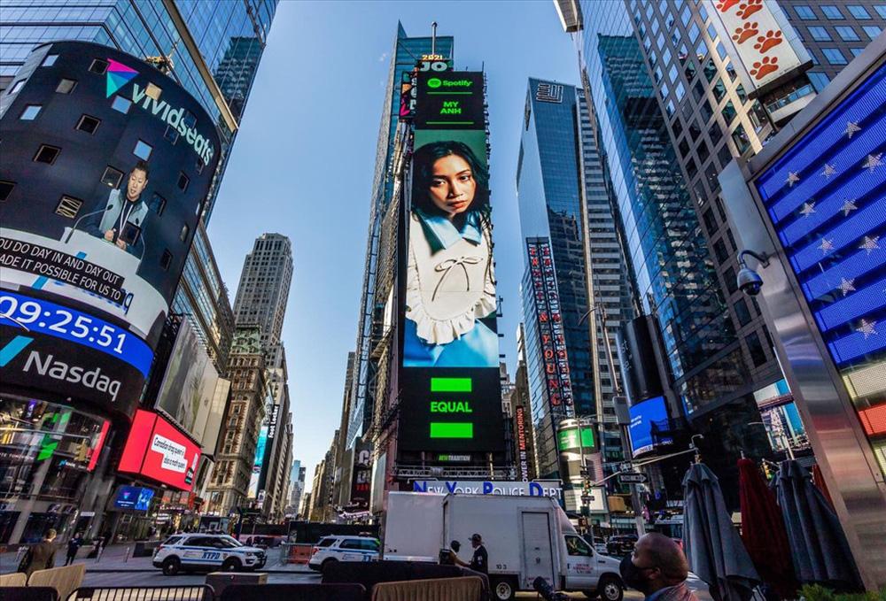 Diva Mỹ Linh tuổi 47: Viên mãn bên chồng con ở biệt phủ 10.000m2-3