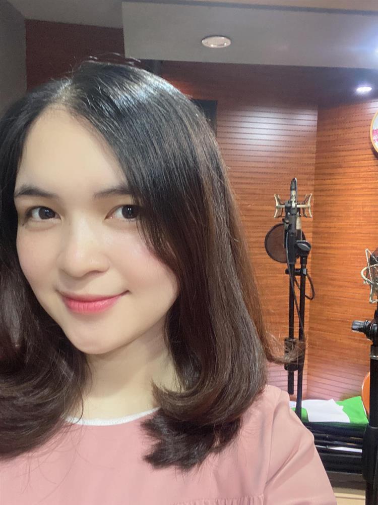 MC Kính Hồng - chị gái Hòa Minzy từng nổi đình đám giờ ra sao?-4