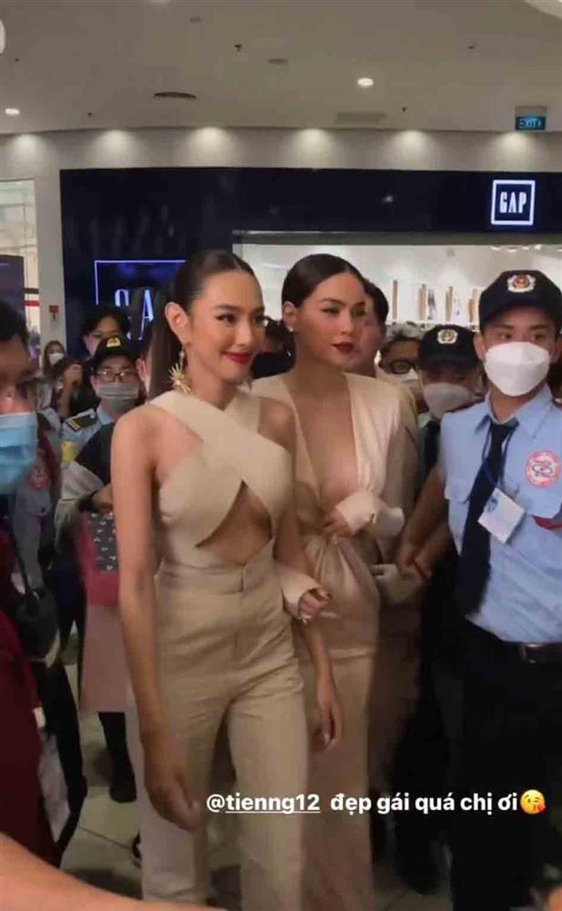 Hà Hồ và Thùy Tiên: Người che chắn hớ hênh, người mặc đồ nhăn nhúm-1