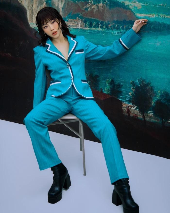 Đụng boots cà kheo 30cm: Chi Pu sành điệu, Diệu Nhi cục mịch-3