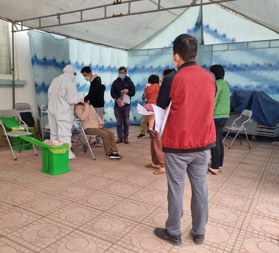 Dịch Covid-19 ở Hà Nội có thể đạt đỉnh trong 2 tuần tới-2