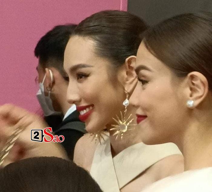 Hồ Ngọc Hà - Thùy Tiên qua CAM thường: Mẹ bỉm át hoa hậu?-16