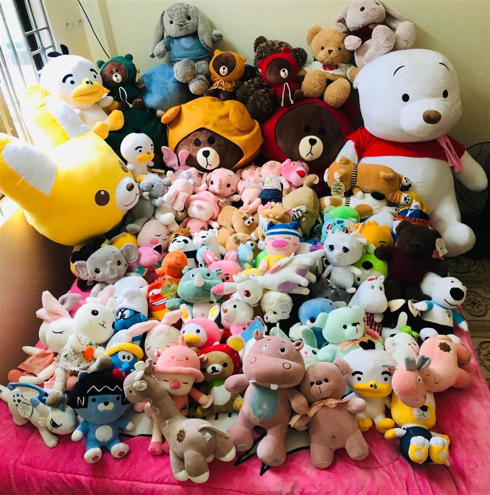 Vợ chồng 9x dành cả thanh xuân càn quét các loại máy gắp thú bông-2