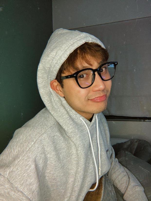 Thanh Sơn trượt tay đăng status hàm ý 18+-4