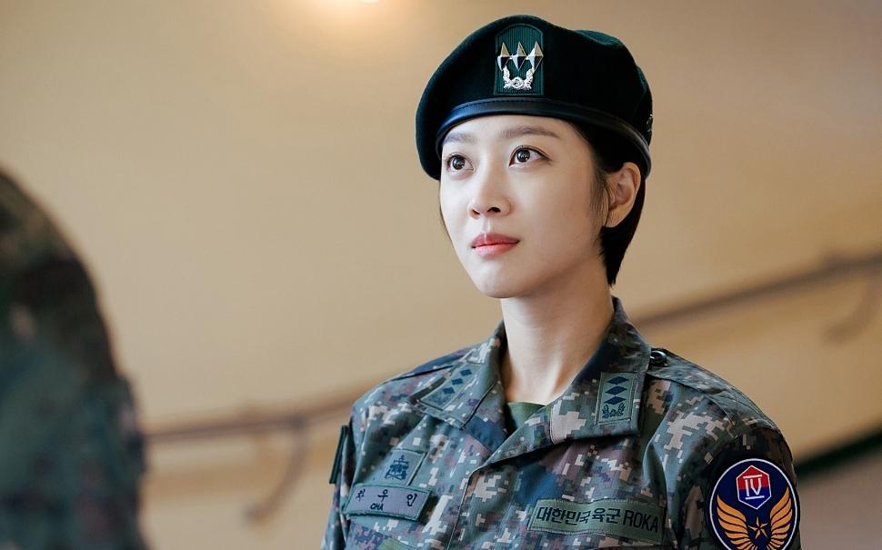 Bạn gái hồ ly Jo Bo Ah cặp kè nam phụ Tầng Lớp Itaewon Ahn Bo Hyun-3