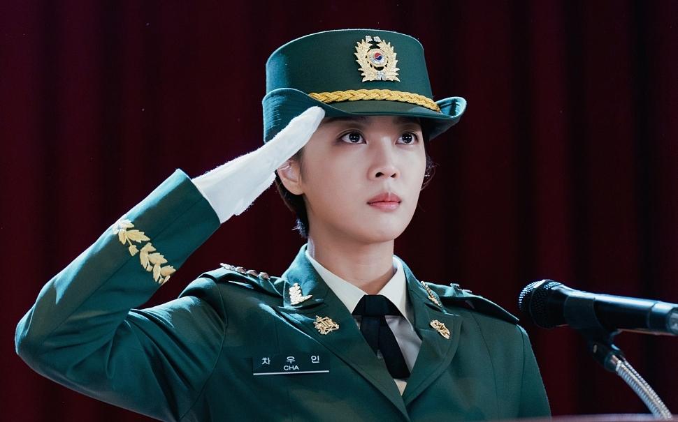 Bạn gái hồ ly Jo Bo Ah cặp kè nam phụ Tầng Lớp Itaewon Ahn Bo Hyun-8