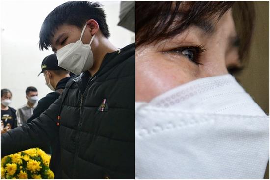 Tro cốt ba người trong một gia đình vụ lật cano được đưa về Hà Nội