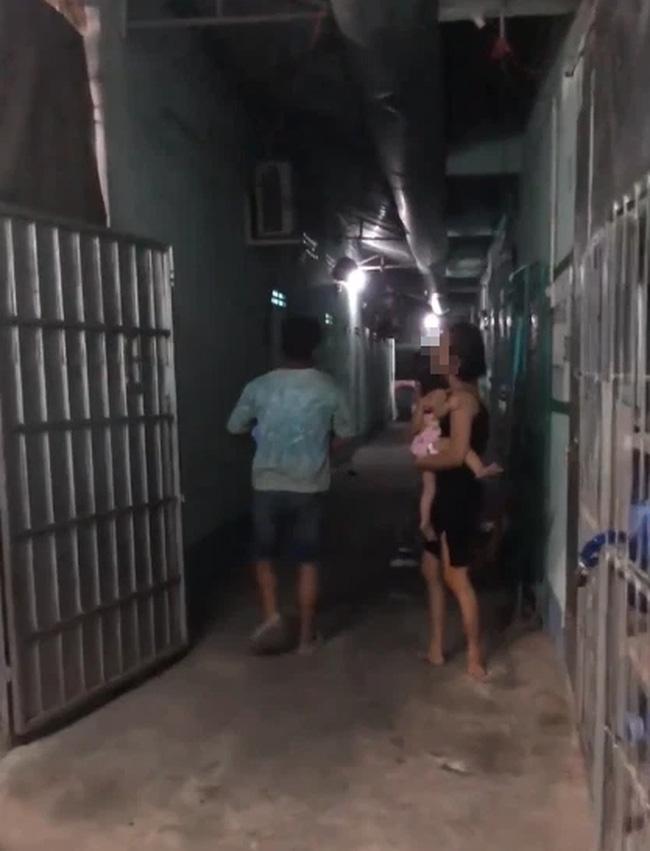 Sự thực clip bố ôm xác con 5 tháng bị chủ trọ không cho vào nhà-4