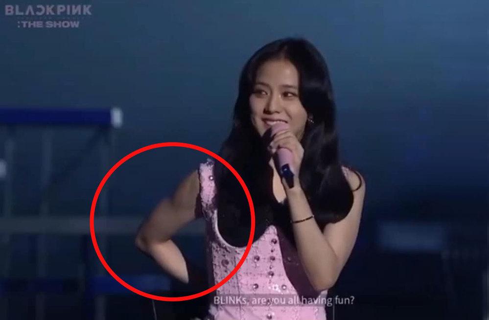 Angela Phương Trinh cùng dàn mỹ nhân khoe body đô con như lực sĩ-5