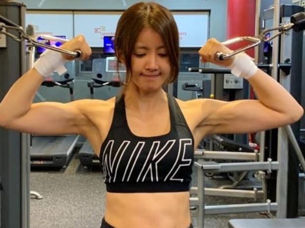 Angela Phương Trinh cùng dàn mỹ nhân khoe body đô con như lực sĩ-8