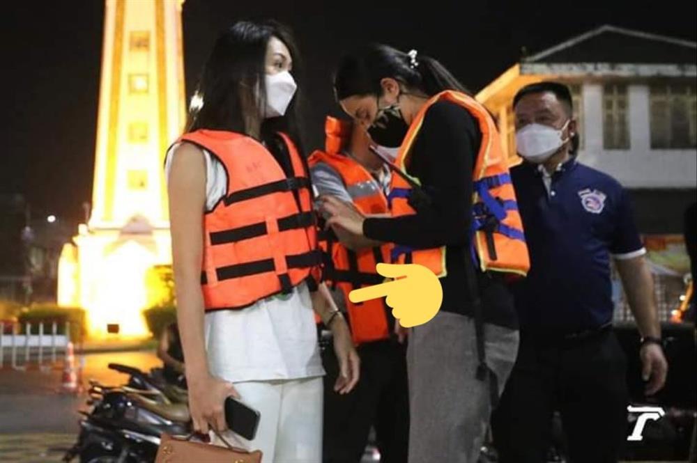 Cảnh sát mô phỏng hiện trường mỹ nhân Chiếc Lá Cuốn Bay tử nạn-5