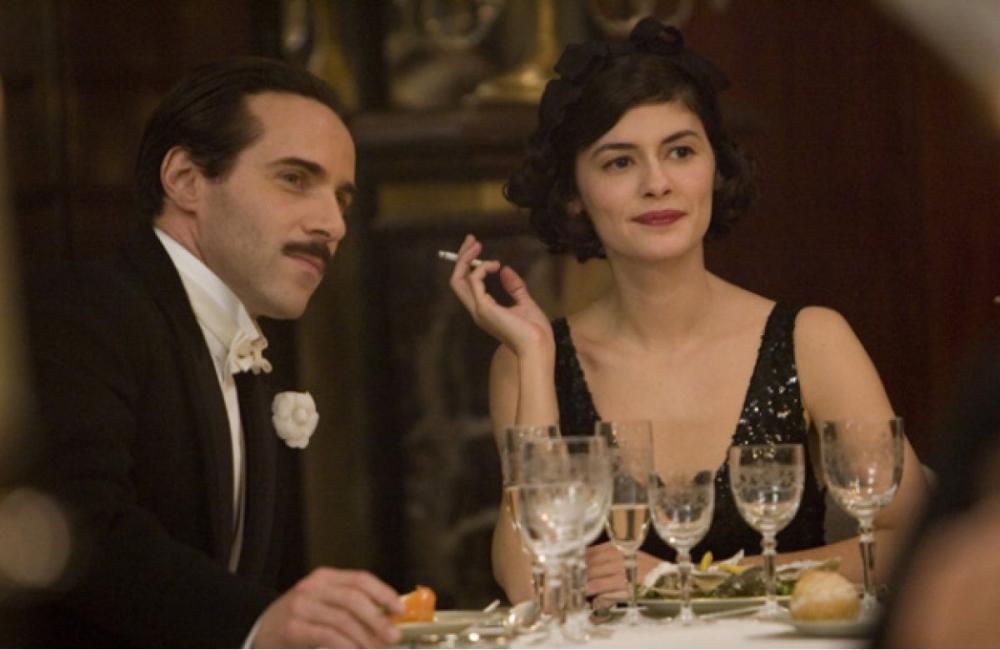 5 phim vén bức màn bí mật về giới thời trang xa xỉ không nên bỏ lỡ-6