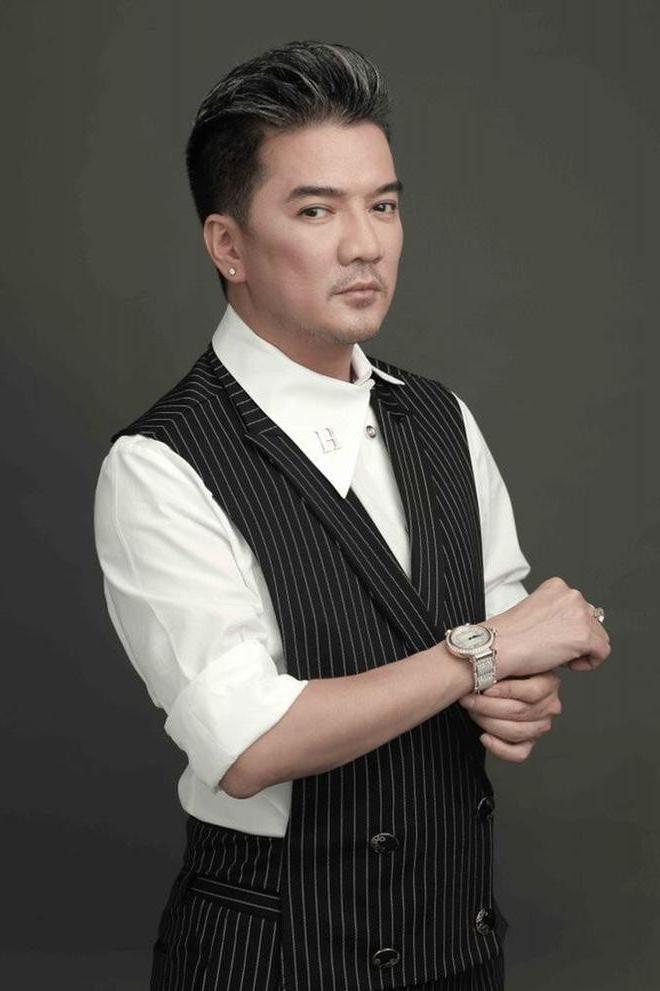 Lệ Quyên, Đàm Vĩnh Hưng bị phản đối chấm thi hoa hậu-4