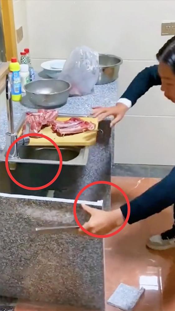 Thanh niên dựng clip thảm hoạ nấu nướng, ai dè toang luôn cái bếp-2