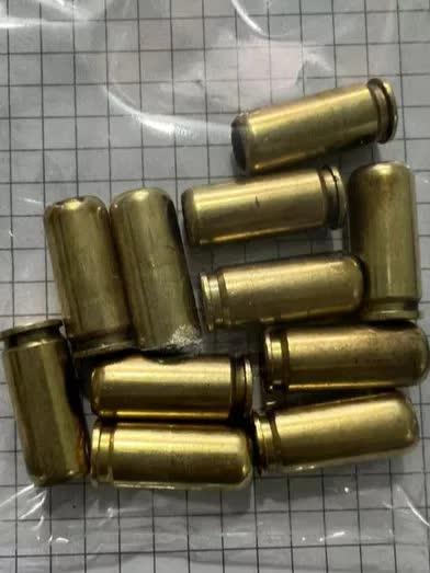 Clip: Kinh hoàng nhóm thanh niên mang súng đi hỗn chiến-2