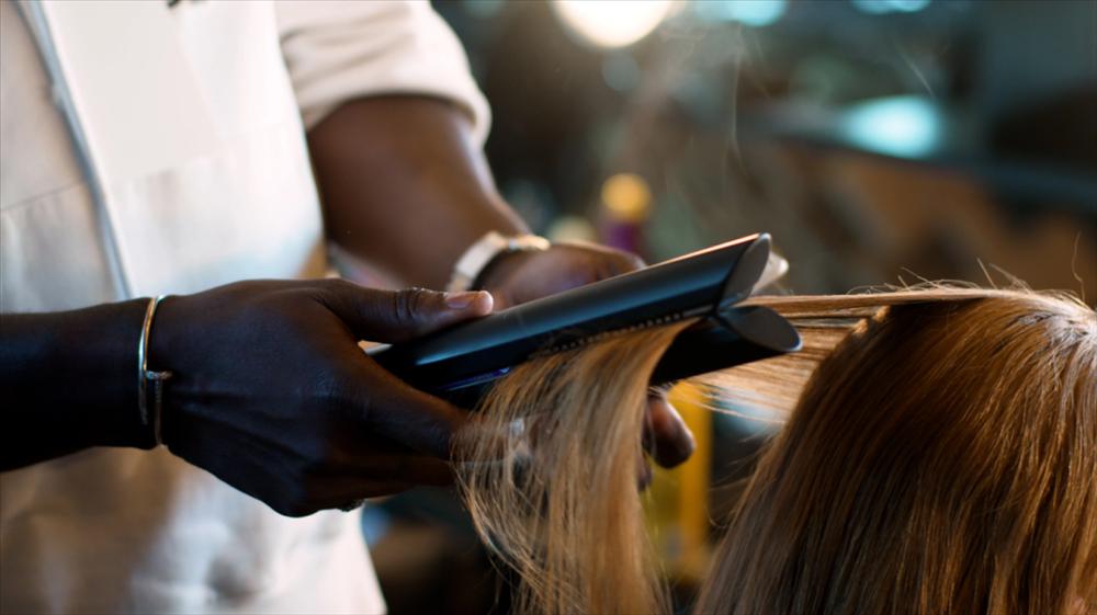 New York Fashion Week 2022: Bí mật phía sau những kiểu tóc ‘quyền lực’-1