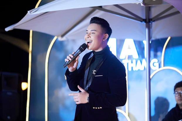 Nam ca sĩ điển trai bị chém vì còng lưng gánh nợ cho mẹ giờ ra sao?-6