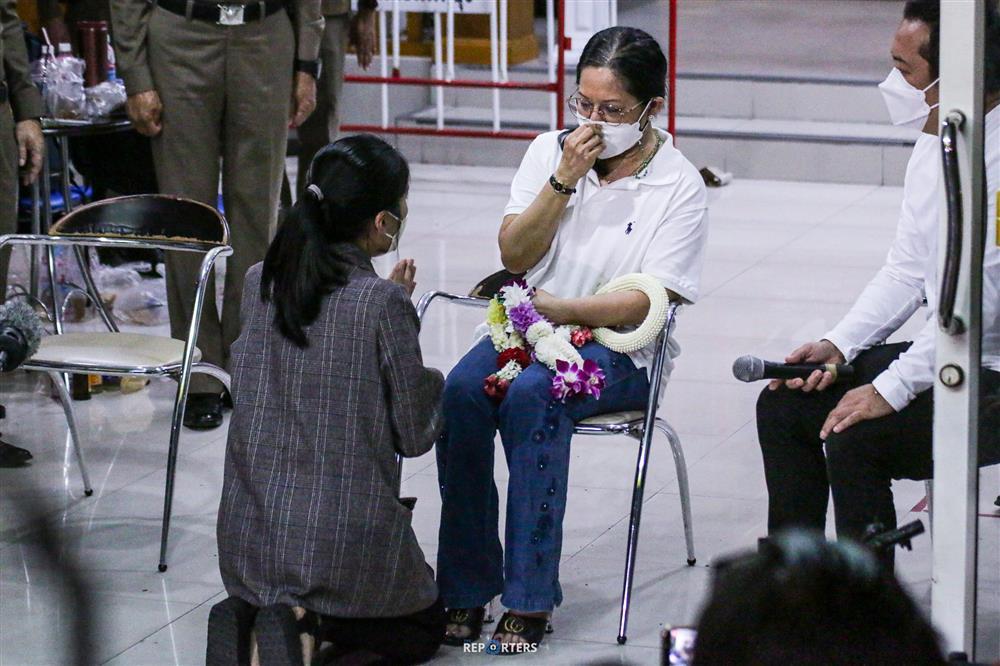 Quản lý mỹ nhân Chiếc Lá Cuốn Bay liên tục phát ngôn cạn tình-3