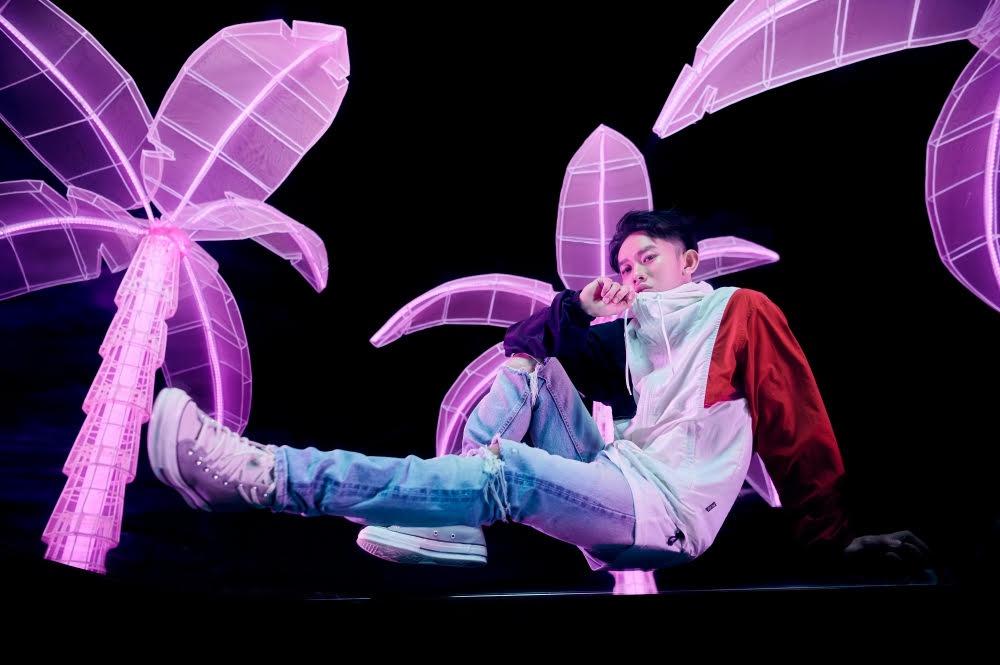 Kay Trần chuyên môn gì mà ngồi ghế giám khảo show nhảy múa?-1