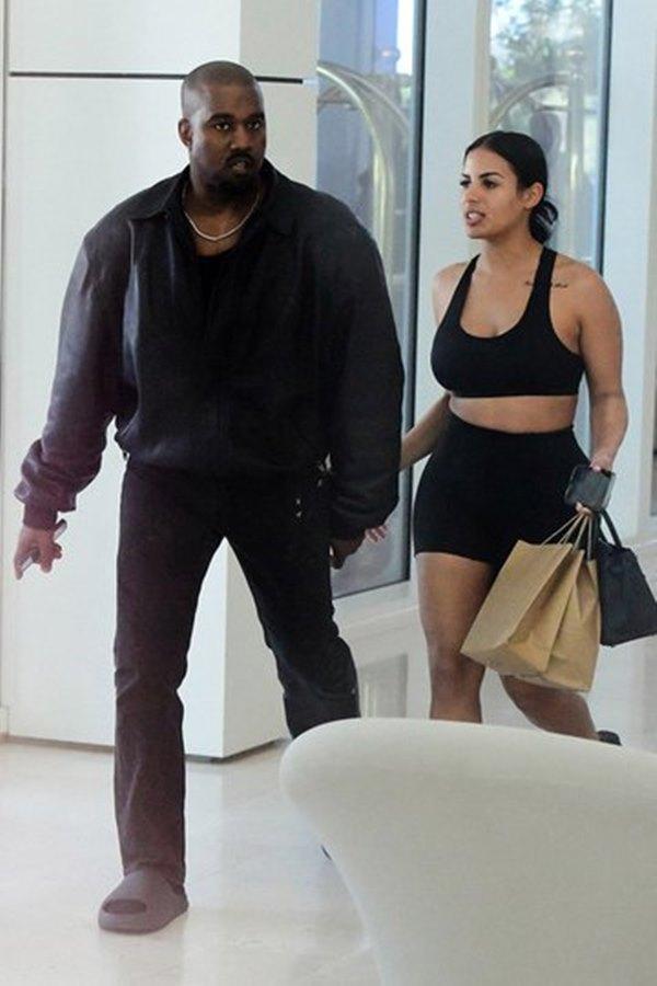Kanye West và người mẫu giống Kim Kardashian xác nhận hẹn hò-1