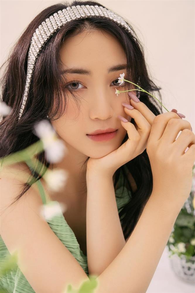 Hòa Minzy lộ hình ảnh vắt chân lên cổ chạy đua quay MV mới-4