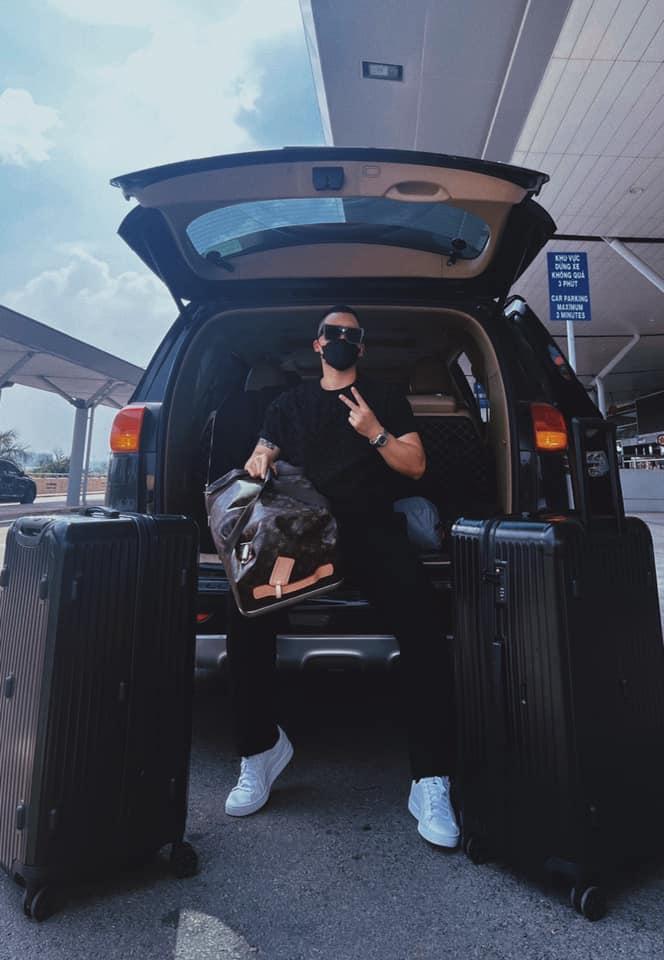 Hoa hậu Lương Thùy Linh dự Paris Fashion Week: Tiền phòng đã 400 triệu-4