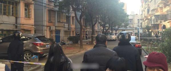 Mẹ chồng hành động đáng sợ với nàng dâu chỉ vì ghen tỵ mù quáng-1