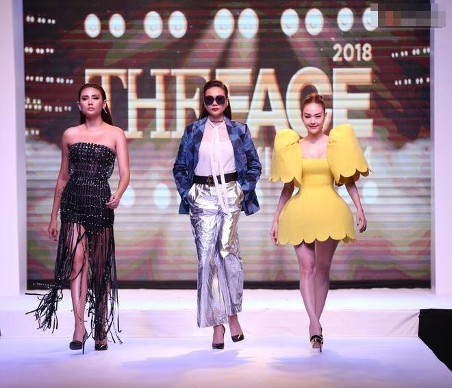 Minh Hằng catwalk như trò cười vẫn làm giám khảo Miss World-2